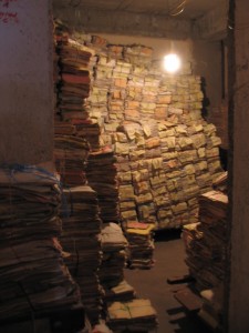 Documents at the Archive endured rats, bats, floods, and rain / AHPN