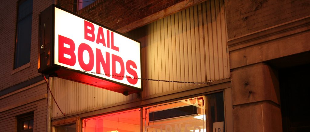 Bail bonds sign